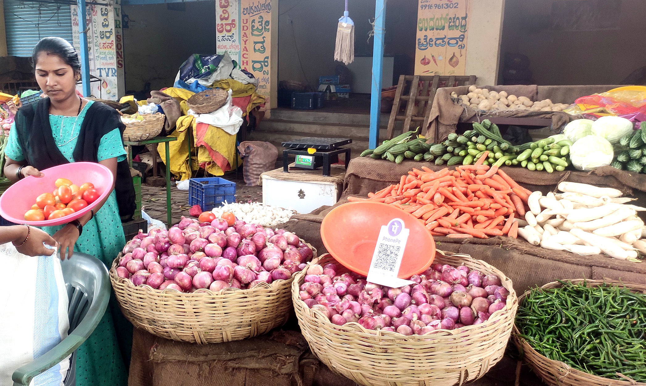 ದೊಡ್ಡಬಳ್ಳಾಪುರದ ಎಪಿಎಂಸಿ ತರಕಾರಿ ಮಾರುಕಟ್ಟೆ