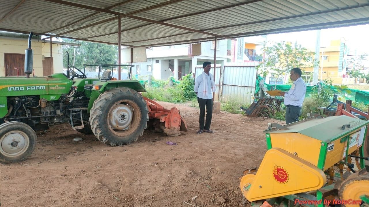 ಹೊಸಕೋಟೆ ತಾಲ್ಲೂಕಿನ ನಂದಗುಡಿಯಲ್ಲಿರುವ ಕೃಷಿ ಯಂತ್ರಧಾರೆ ಕೇಂದ್ರ 