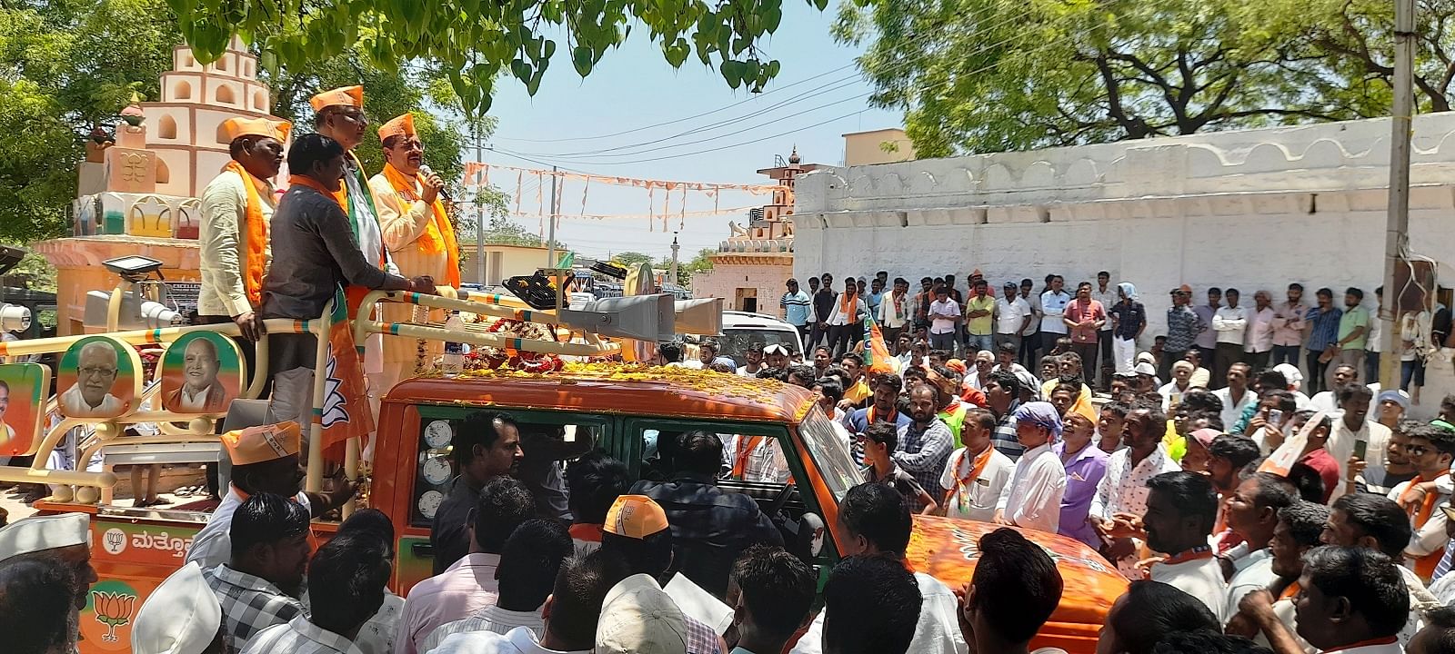 ದೇವರಹಿಪ್ಪರಗಿಯಲ್ಲಿ ನಡೆದ ಬಿಜೆಪಿ ರೋಡ್ ಶೋದಲ್ಲಿ ವಿಜಯಪುರ ಮತಕ್ಷೇತ್ರದ ಶಾಸಕ ಬಸನಗೌಡ ಪಾಟೀಲ(ಯತ್ನಾಳ) ಮಾತನಾಡಿದರು