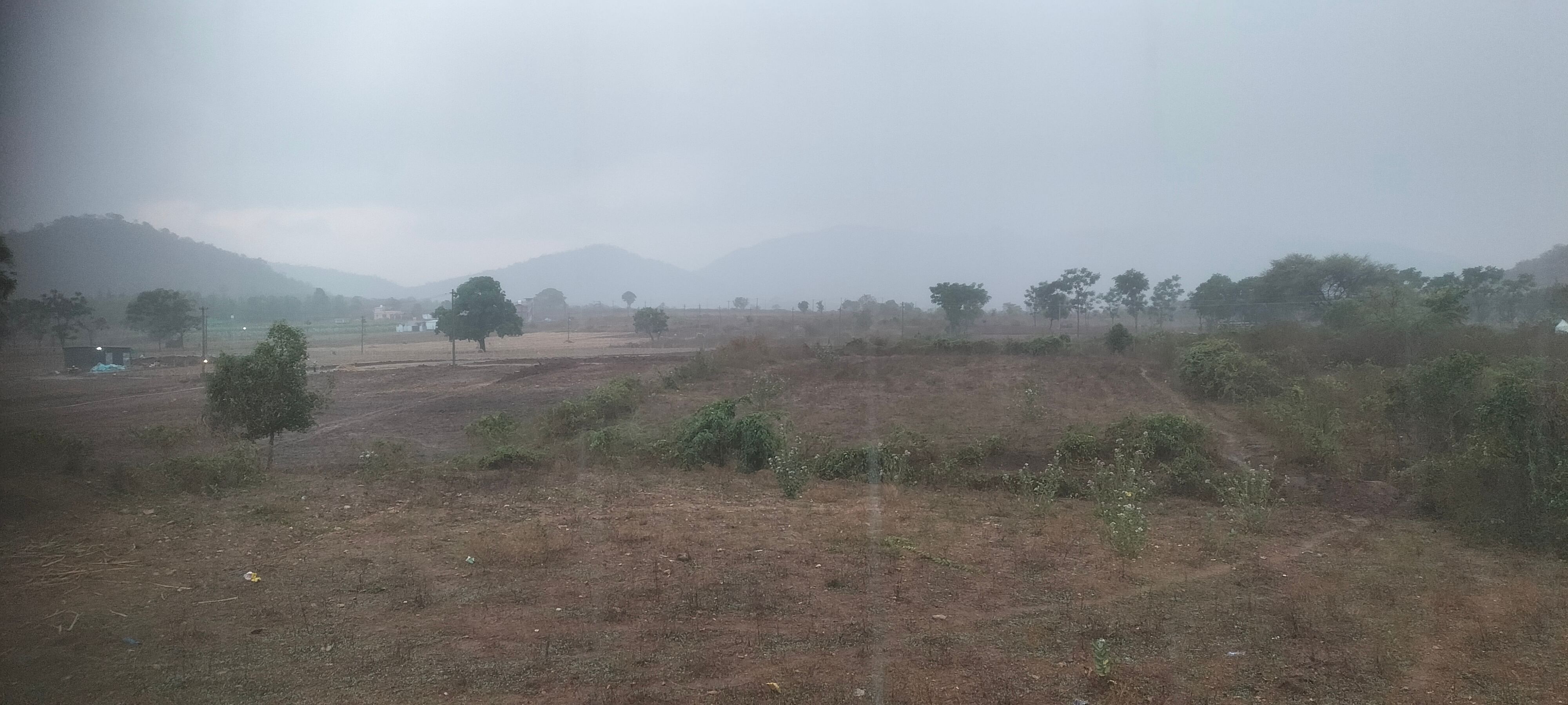 ಬಂಡೀಪುರ ಕಾಡಂಚಿನಲ್ಲಿ ಮಳೆಯ ಸಿಂಚನದ ನೋಟ