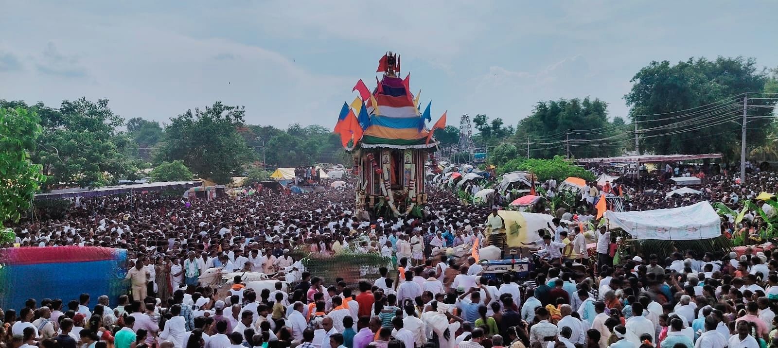 ತಾಲ್ಲೂಕಿನ ಸಿಂಗಟಗೆರೆ ಕಲ್ಲೇಶ್ವರಸ್ವಾಮಿ ರಥೋತ್ಸವ ಗುರುವಾರ ನಡೆಯಿತು