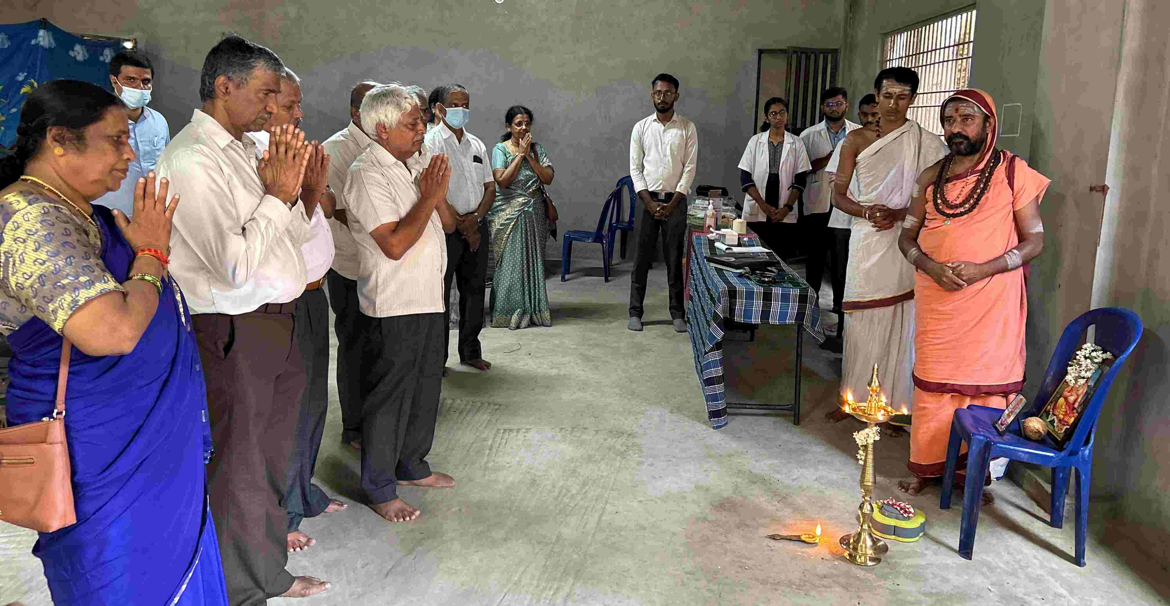 ತಲಕಾಡಿನ ಬಾಲಕೃಷ್ಣನಂದ ಮಠದ ಶ್ರೀ ಗೋವಿಂದಾನಂದ ಸರಸ್ವತಿ ಸ್ವಾಮೀಜಿ ಶಿಬಿರವನ್ನು ಉದ್ಘಾಟಿಸಿದರು