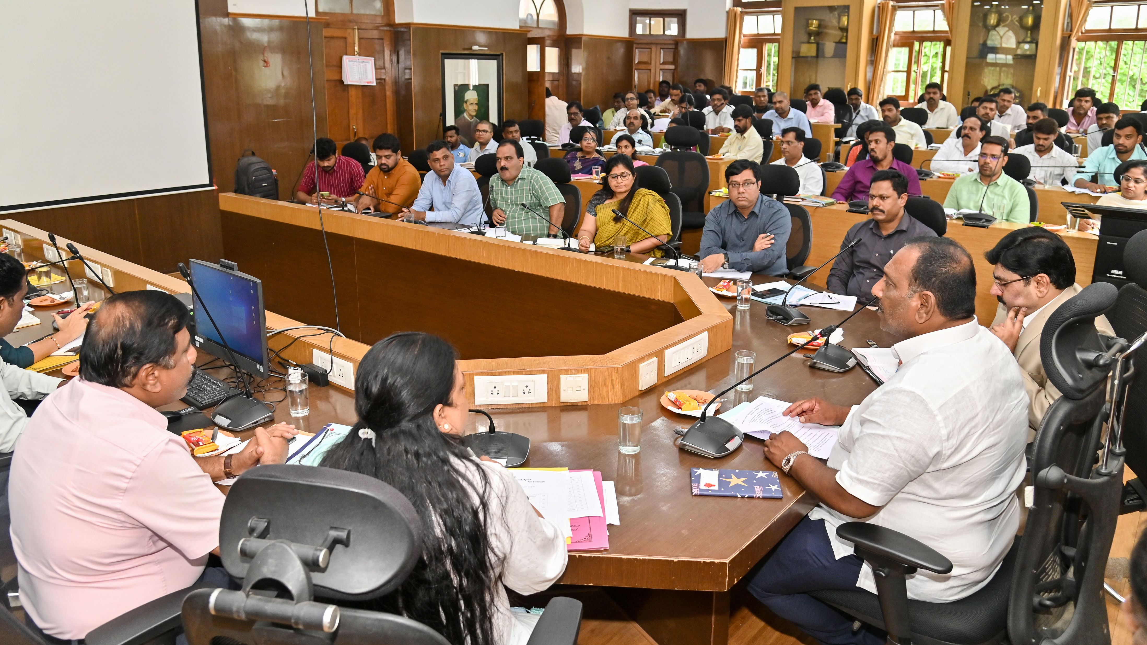 ಮೈಸೂರಿನ ಮಹಾನಗರ ಪಾಲಿಕೆಯಲ್ಲಿ ಶುಕ್ರವಾರ ನಡೆದ ‍ಪ್ರಗತಿ ಪರಿಶೀಲನಾ ಸಭೆಯಲ್ಲಿ ಚಾಮರಾಜ ಕ್ಷೇತ್ರದ ಶಾಸಕ ಕೆ.ಹರೀಶ್ ಗೌಡ ಮಾತನಾಡಿದರು– ಪ್ರಜಾವಾಣಿ ಚಿತ್ರ