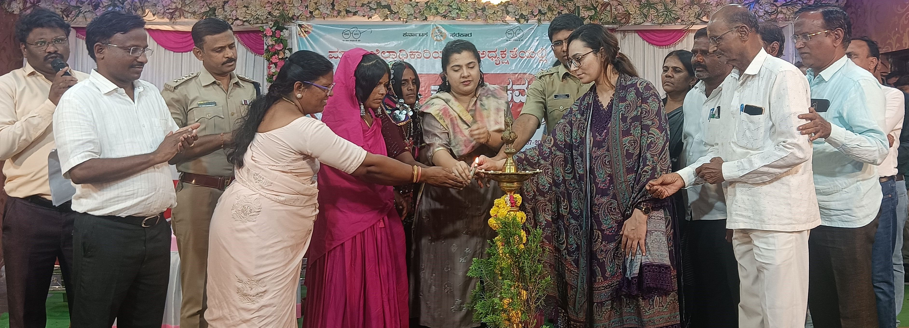 ಕಾಳಗಿಯಲ್ಲಿ ಮಂಗಳವಾರ ಜರುಗಿದ ಜನಸ್ಪಂದನ ಕಾರ್ಯಕ್ರಮವನ್ನು ಜಿಲ್ಲಾಧಿಕಾರಿ ಫೌಜಿಯಾ ತರನ್ನುಮ್ ಬಿ.ಉದ್ಘಾಟಿಸಿದರು