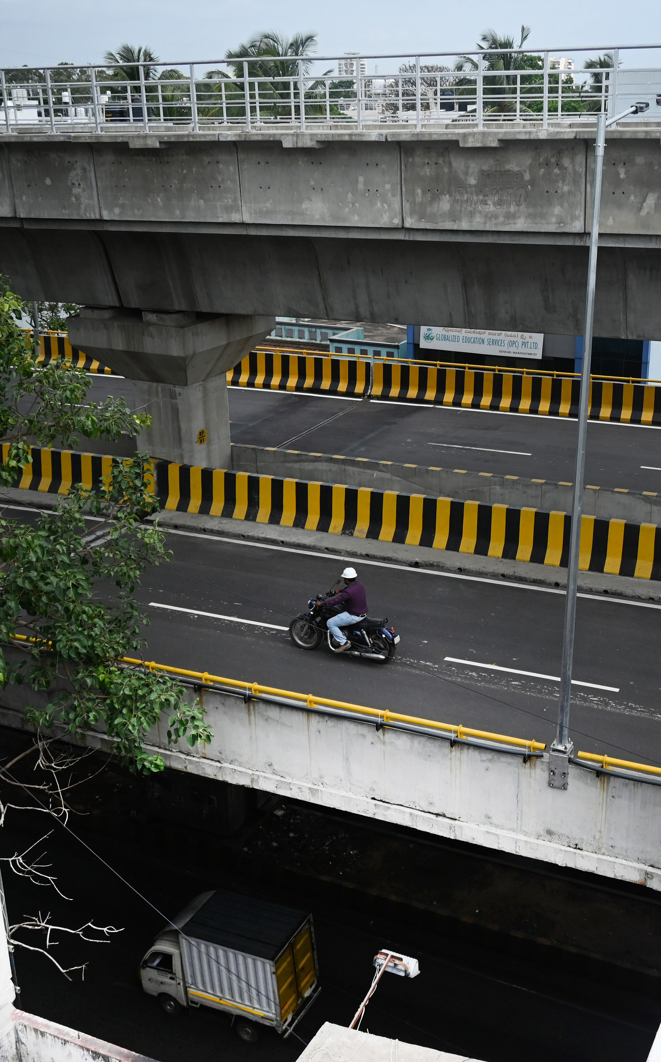 ಬೆಂಗಳೂರಿನ ಮೊದಲ ಡಬಲ್ ಡೆಕರ್ ಫ್ಲೈಓವರ್. –ಪ್ರಜಾವಾಣಿ ಚಿತ್ರ /ಕಿಶೋರ್ ಕುಮಾರ್ ಬೋಳಾರ್