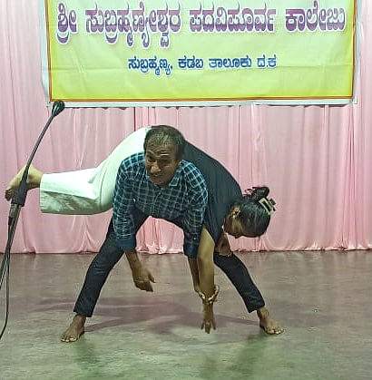 ರೇಬತ್ ಕಟುವಾಲ್ ಛೇತ್ರಿ ಅವರು ಟೇಕ್ವಾಂಡೊ ಪ್ರಾತ್ಯಕ್ಷಿಕೆ ನೀಡಿದರು