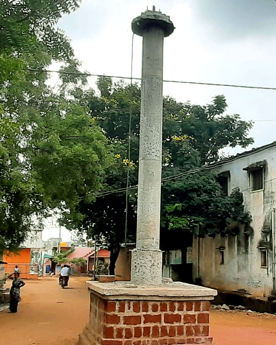 ಬಸವಕಲ್ಯಾಣದ ಧರ್ಮಪ್ರಕಾಶ ಓಣಿಯಲ್ಲಿರುವ ಹುತಾತ್ಮ ಧರ್ಮಪ್ರಕಾಶ ಅವರ ಬಲಿದಾನಗೈದ ಸ್ಥಳದಲ್ಲಿನ ನಿರ್ಮಾಣ ಹಂತದಲ್ಲಿರುವ ಸ್ಮಾರಕ ಸ್ತಂಭ