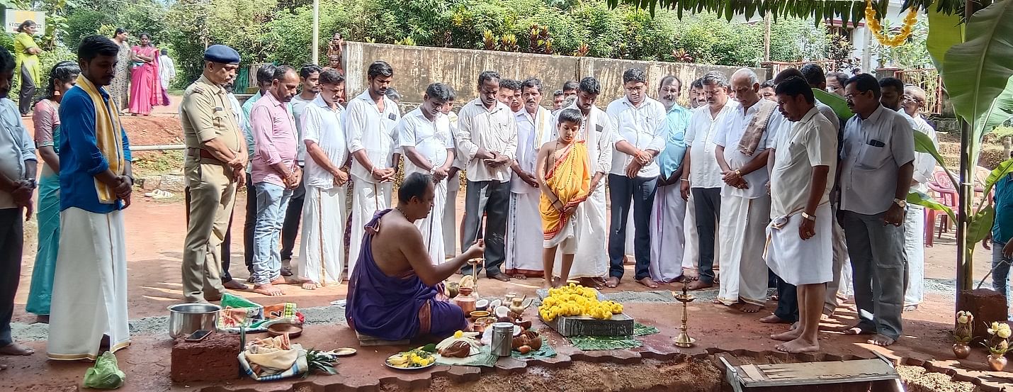 ಹೆಬ್ರಿಯ ಶ್ರೀಕ್ಷೇತ್ರ ಬಡಾಗುಡ್ಡೆ ಕೊರತಿ ಕೊರಗಜ್ಜ ದೈವಸ್ಥಾನದ ಜೀರ್ಣೋದ್ಧಾರಕ್ಕೆ ಗುರುವಾರ ಭೂಮಿಪೂಜೆ ನೆರವೇರಿಸಲಾಯಿತು