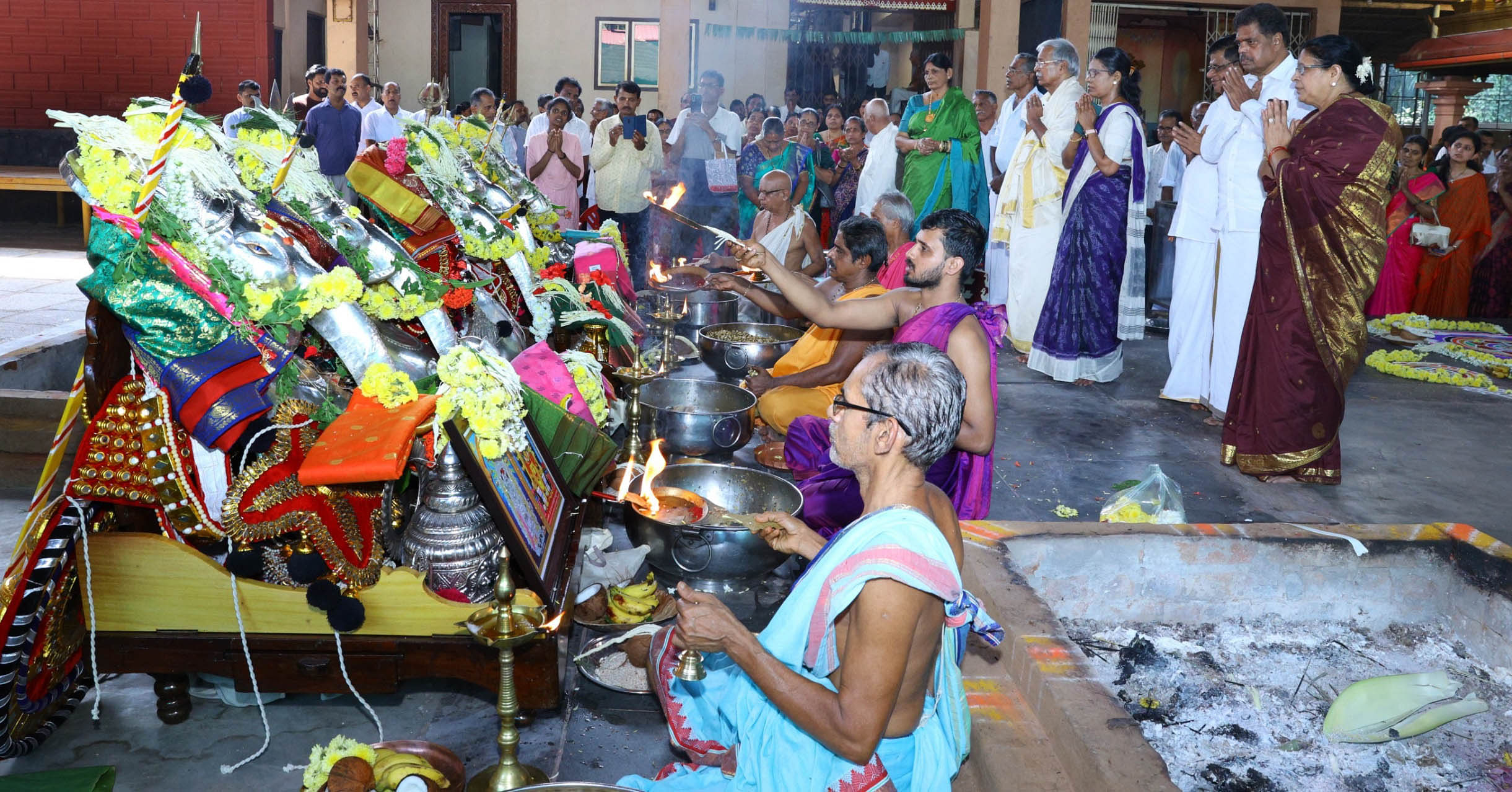 ಮಂದಾರ್ತಿ ದುರ್ಗಾಪರಮೇಶ್ವರಿ ದೇವಸ್ಥಾನದ ಈ ವರ್ಷದ ಐದೂ ಮೇಳದ ತಿರುಗಾಟಕ್ಕೆ ಭಾನುವಾರ ಚಾಲನೆ ದೊರೆಯಿತು