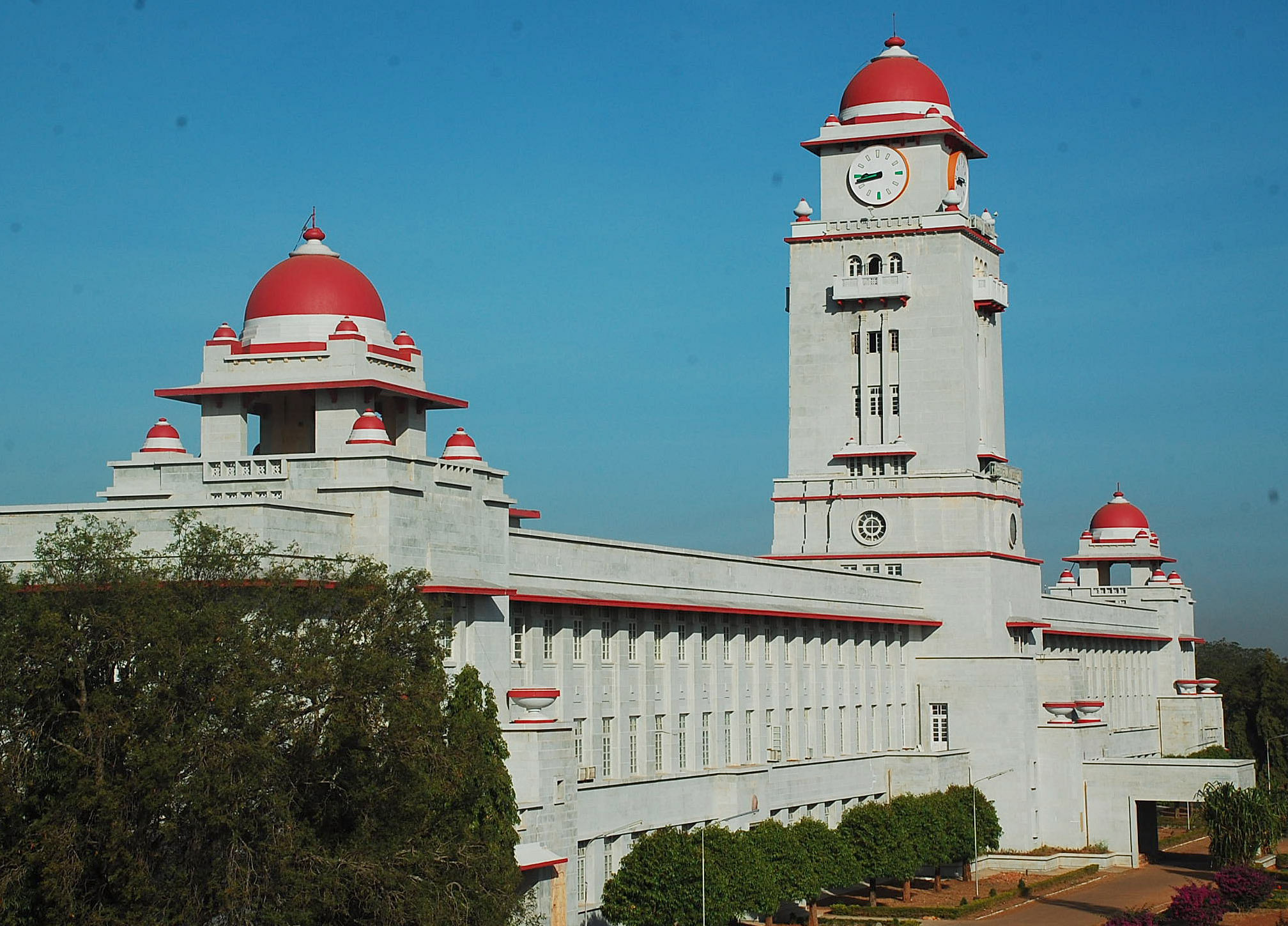 ಕರ್ನಾಟಕ ವಿಶ್ವವಿದ್ಯಾಲಯ (ಪ್ರಾತಿನಿಧಿಕ ಚಿತ್ರ)