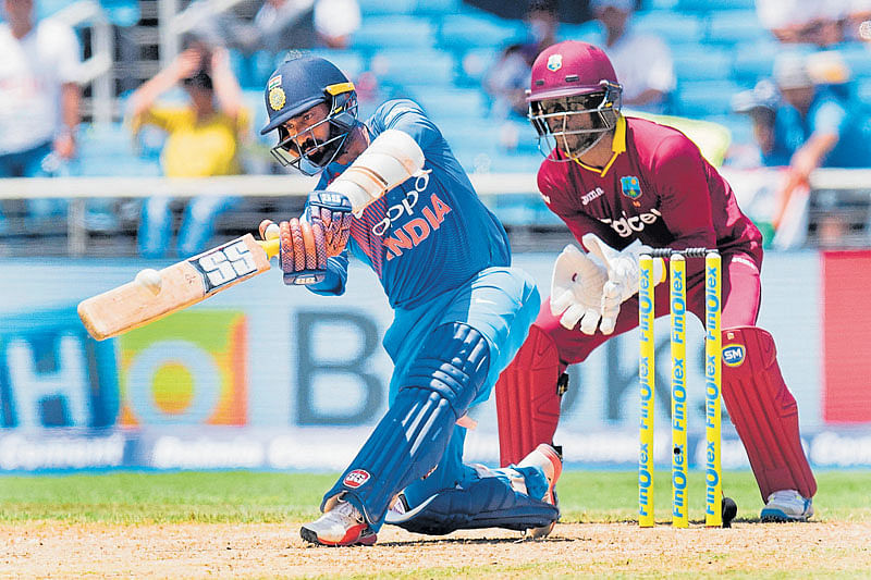 ವೆಸ್ಟ್‌ ಇಂಡೀಸ್‌ ವಿರುದ್ಧದ ಟಿ–20 ಪಂದ್ಯದಲ್ಲಿ ಉತ್ತಮ ಆಟ ಆಡಿದ ಭಾರತದ ದಿನೇಶ್‌ ಕಾರ್ತಿಕ್‌ ಬ್ಯಾಟಿಂಗ್ ವೈಖರಿ