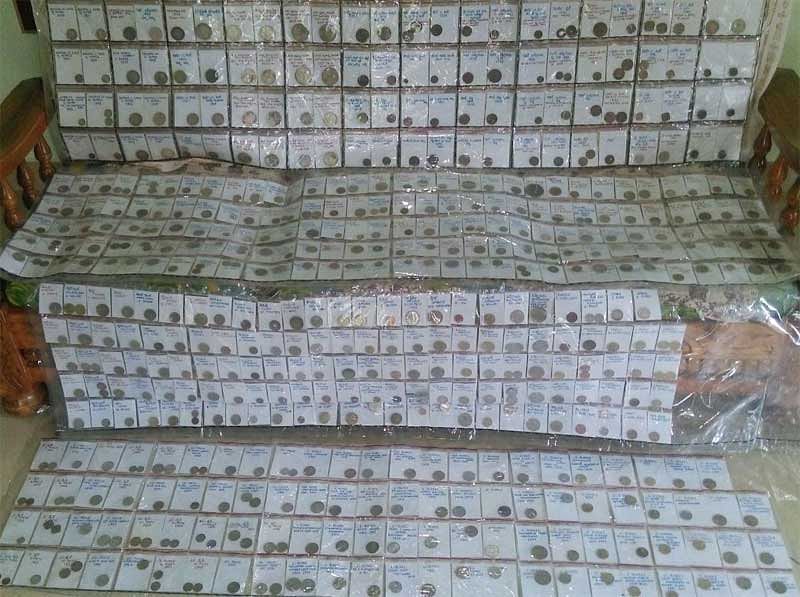ವಿರಾಜಪೇಟೆ ಸಮೀಪದ ಐಮಂಗಲ ಗ್ರಾಮದ ಅಜಯ್ ರಾವ್ ಸಂಗ್ರಹಿಸಿರುವ ವಿದೇಶಗಳ ನಾಣ್ಯಗಳು