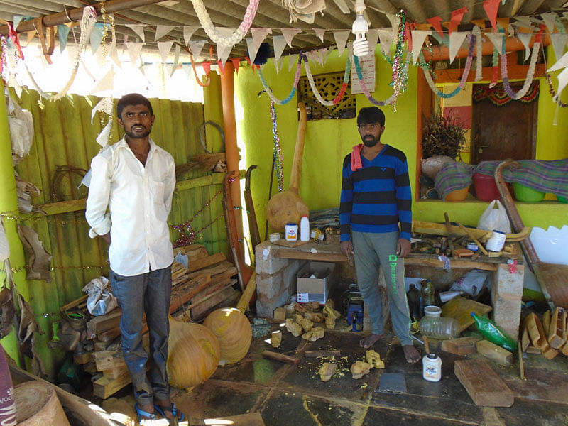 ಸಿಂಪಾಡಿಪುರದಲ್ಲಿ ವೀಣೆ ತಯಾರಿಕೆಯ ಪರಂಪರೆಯನ್ನು ಮುಂದುವರಿಸುತ್ತಿರುವ ಹೊಸ ತಲೆಮಾರಿನ ಪ್ರತಿಭೆಗಳು