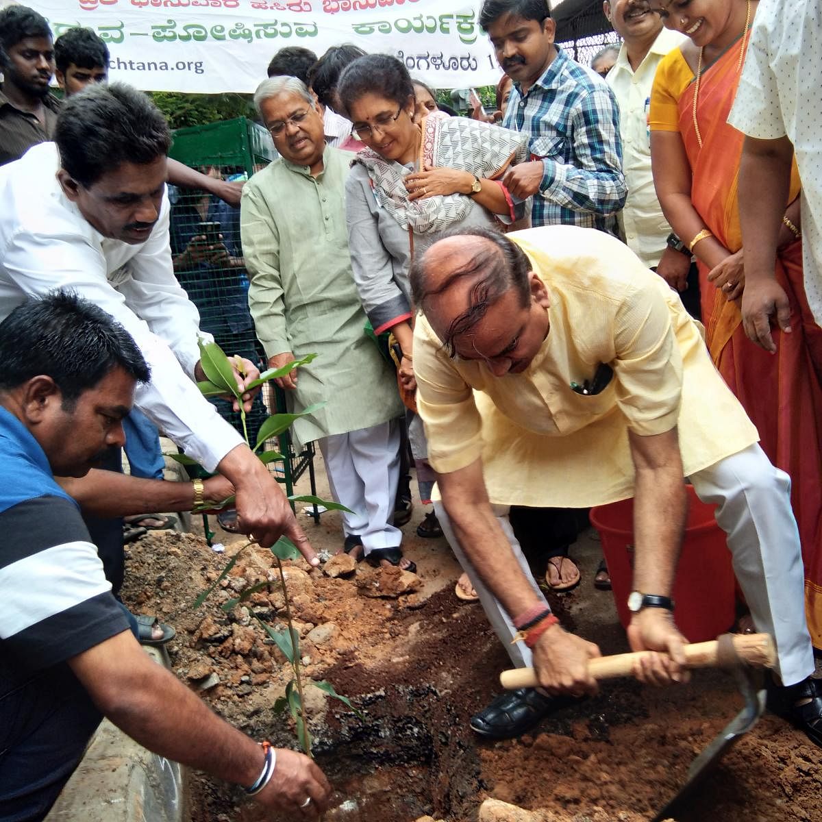 ‘ಹಸಿರು ಬೆಂಗಳೂರು’ ಅಭಿಯಾನದಲ್ಲಿ...