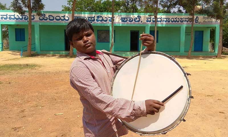 ತಮಟೆ ವಾದಕ ನವನೇಶ