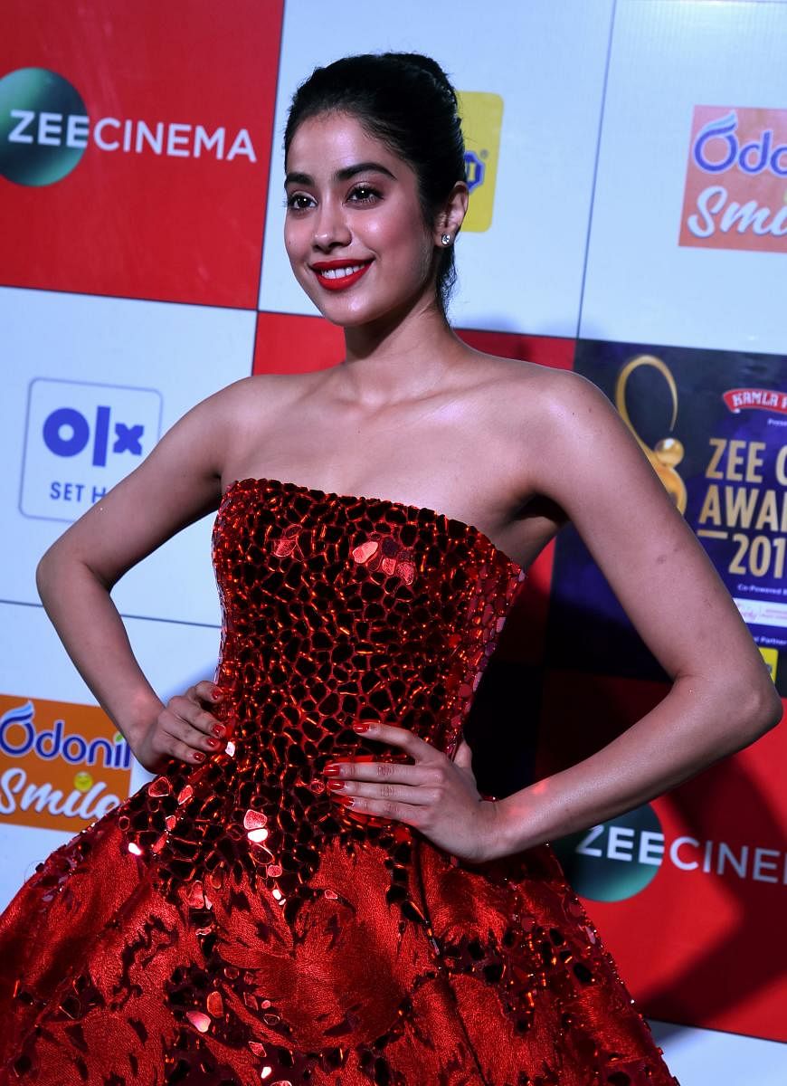 Indian Bollywood actress Janhvi Kapoor attends the 'Zee Cine Awards Ceremony' in Mumbai on March 19, 2019. (Photo by Sujit Jaiswal / AFP)