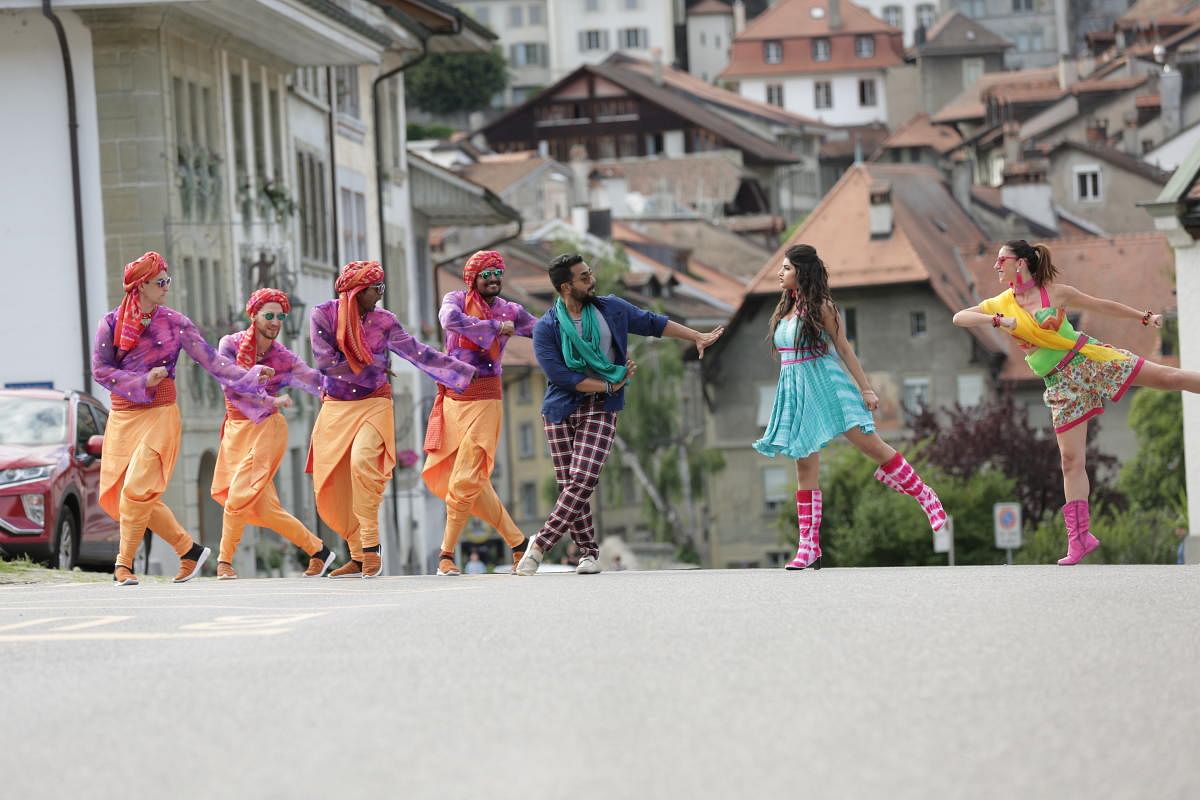 ‘ಭರಾಟೆ’ ಚಿತ್ರದಲ್ಲಿ ಶ್ರೀಮುರಳಿ ಮತ್ತು ಶ್ರೀಲೀಲಾ