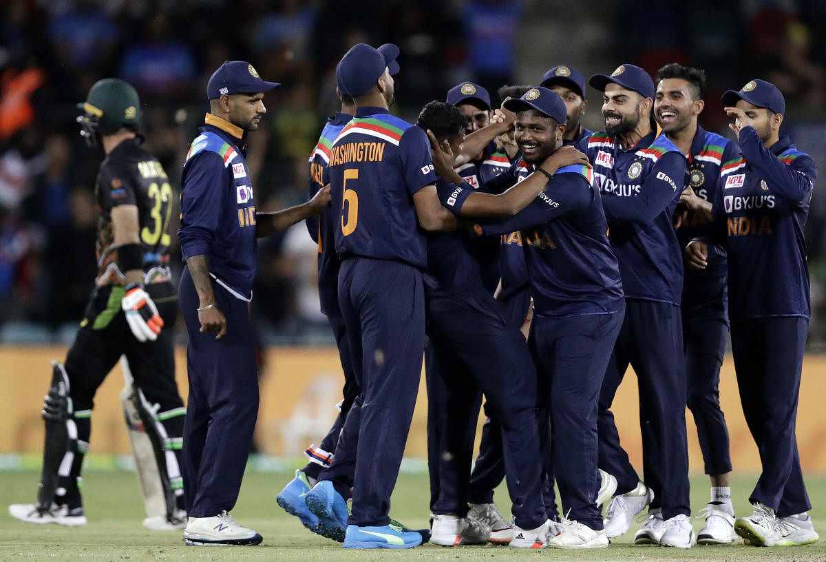 ಆಸ್ಟ್ರೇಲಿಯಾ ವಿರುದ್ಧ ಮೊದಲ ಟಿ20 ಪಂದ್ಯದಲ್ಲಿ ಭಾರತಕ್ಕೆ ರೋಚಕ ಗೆಲುವು