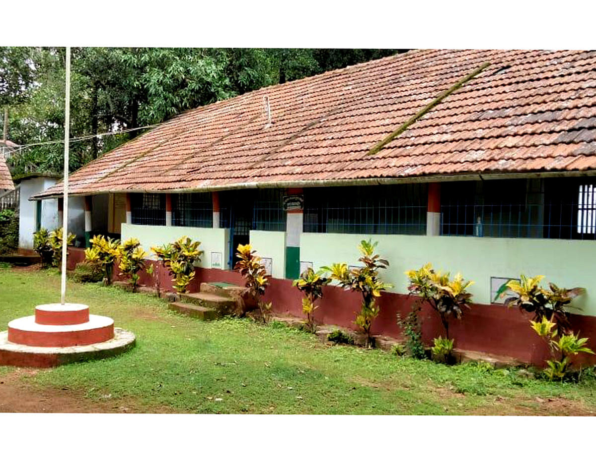ಕುಮಟಾ ತಾಲ್ಲೂಕಿನ ಬೊಗರಿಬೈಲ ಕಿರಿಯ ಪ್ರಾಥಮಿಕ ಶಾಲೆ