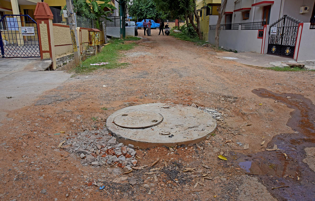 ಮೀನಾಕ್ಷಿ ಬಡಾವಣೆಯ ರಸ್ತೆಯ ಸ್ಥಿತಿ