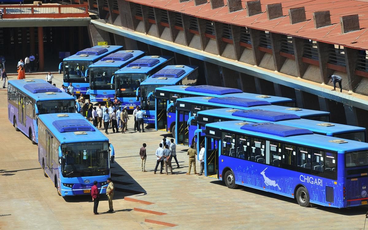 ಉದ್ಘಾಟನೆಗೆ ಸಿದ್ಧಗೊಂಡಿರುವ ಬಿಆರ್‌ಟಿಎಸ್‌ನ ‘ಚಿಗರಿ’ ಬಸ್‌ಗಳು