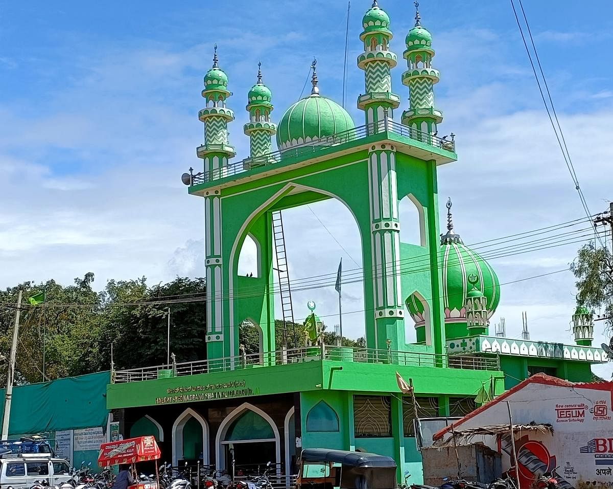 ಹರಿಹರದ ಹಜರತ್ ಸೈಯದ್ ನಾಡಬಂದ್ ಷಾವಲಿ ದರ್ಗಾ